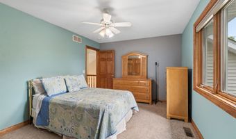 2917 E FALLCREEK Ln, Appleton, WI 54913