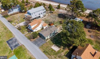 104 N BAY Dr, Dover, DE 19901