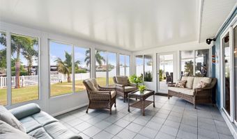 485 FLAMINGO Dr, Apollo Beach, FL 33572