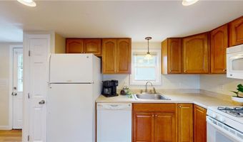 14 Krzak Rd, North Kingstown, RI 02852