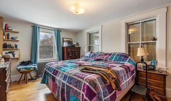 57 Oxford St, Augusta, ME 04330