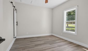 104 S Oak St, Arrowsmith, IL 61722