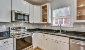 8908 GRANT St, Bethesda, MD 20817