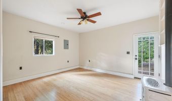 525 Keyes Ave, Angwin, CA 94508