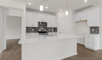 638 Pine Dune Ln, Aberdeen, NC 28315