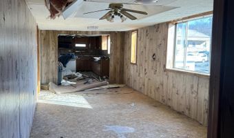 203 N Jefferson St, Ava, MO 65608