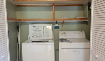 825 WANDERING Ln, Beaver, WV 25813