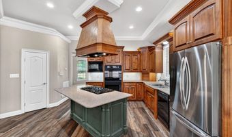 205 Old Palmetto Rd, Benton, LA 71006