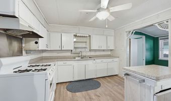 416 N Superior St, Angola, IN 46703