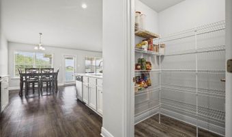 6236 Emerald Lake Dr, Biloxi, MS 39532