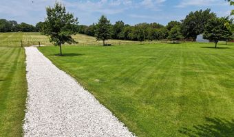 317 N Thurmond Ave, Ash Grove, MO 65604