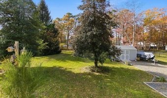 247 Serpentine Dr, Bayville, NJ 08721