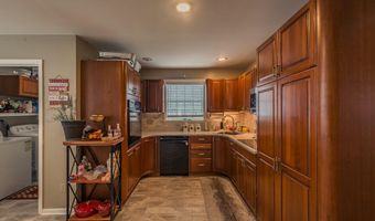 26 Columbia St, Amsterdam, NY 12010