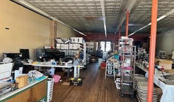 27 Court Sq, Alton, MO 65606