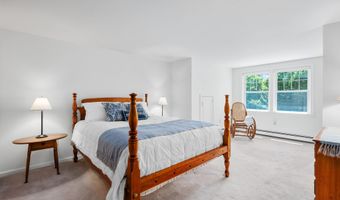 91 Allyn Ln, Barnstable, MA 02630