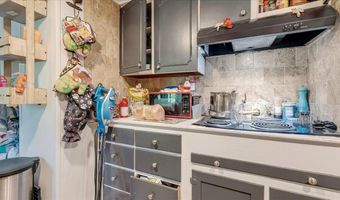 6680 Haasadahl Rd, Allentown, PA 18106