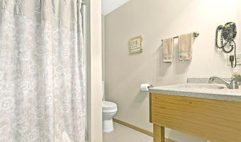 7458 39th Ave NW, Alexandria, MN 56332