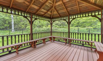 241 E Hardscrabble Rd, Auburn, ME 04210