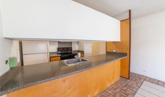 1642 Kewalo St 202, Honolulu, HI 96822