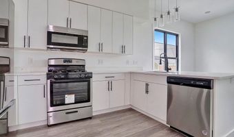 425 AVENUE C 501, Bayonne, NJ 07002