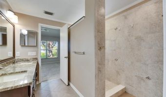 318 LOOKOUT Dr, Apollo Beach, FL 33572