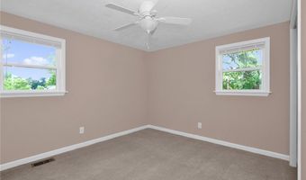 219 E Clinton St, Autryville, NC 28318