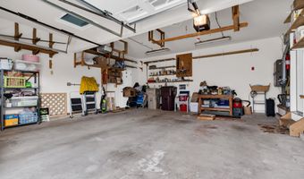18 Peaksail Dr, Bayville, NJ 08721
