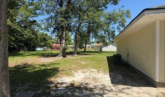 107 107 Peachtree St, Baxley, GA 31513