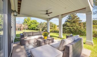 9258 Tyne Ln, Inver Grove Heights, MN 55077