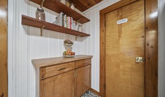 50 Long Hill Rd, Raymond, NH 03077