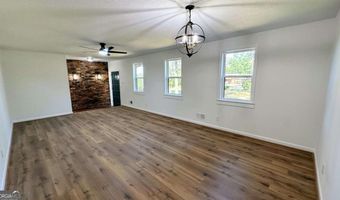 6 Windsor Cir, Anniston, AL 36207