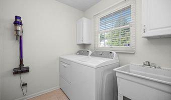 1050 Coopers Run, Amherst, OH 44001