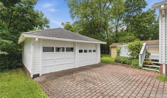 165 Shadyside Ct, Alliance, OH 44601