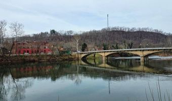342 S. Monroe St, Alderson, WV 24910