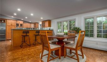 2 Cherry Ln, Bristol, RI 02809