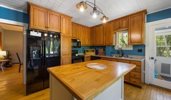 788 Union St, Bangor, ME 04401