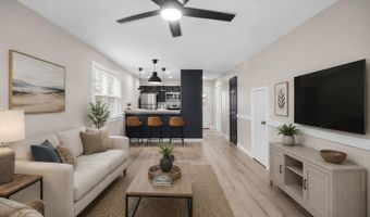 67 W 8TH St, Atlantic Beach, FL 32233