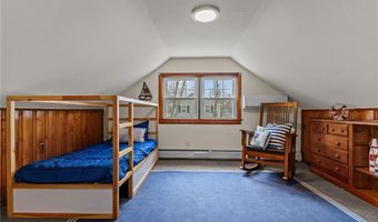 4 Sherbrooke Rd, Barrington, RI 02806