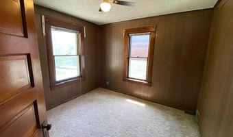 319 N 10th St, Atchison, KS 66002