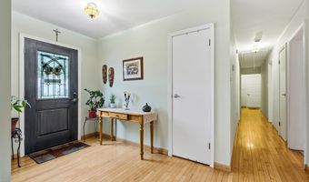 1432 Mizzen Ave, Beachwood, NJ 08722