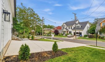 1905 N TAYLOR St, Arlington, VA 22207