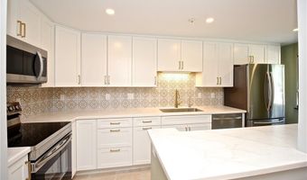 66 Girard Ave 312, Newport, RI 02840