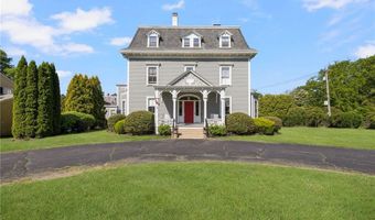 1 Red Cross Ave 9, Newport, RI 02840