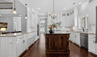 7034 Westshore Ave, Benton, AR 72019