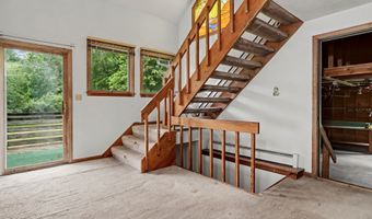 111 Daisy Cir, Bristol, CT 06010