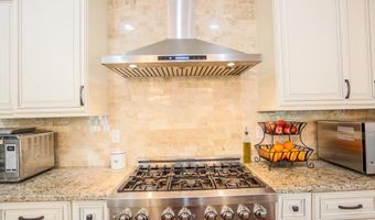 7313 BYRNELEY Ln, Annandale, VA 22003