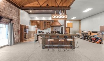 90917 240th St, Austin, MN 55912