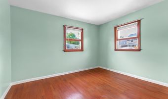 224 Tiller Ave, Beachwood, NJ 08722