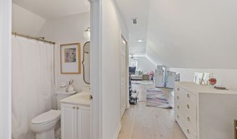 107 Bryan Dr, Beaufort, SC 29902