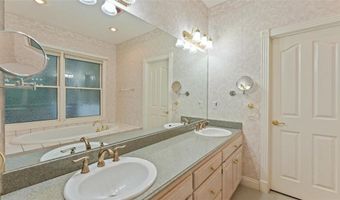 6 Lochgilphead Ln, Bella Vista, AR 72715